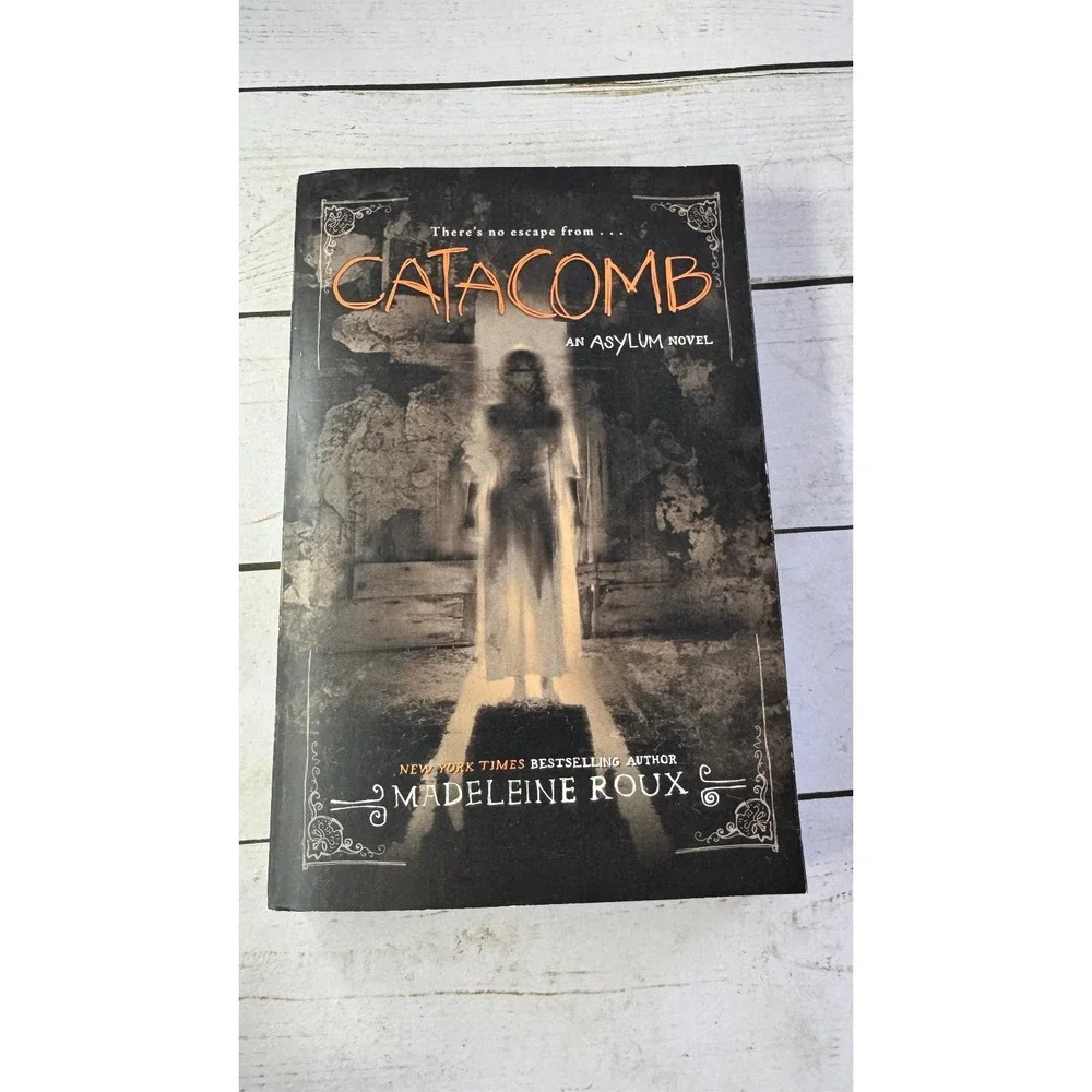 Asylum Series Books 1-3 Madeleine Roux 2014-2016 Horror Thriller HarperCollins